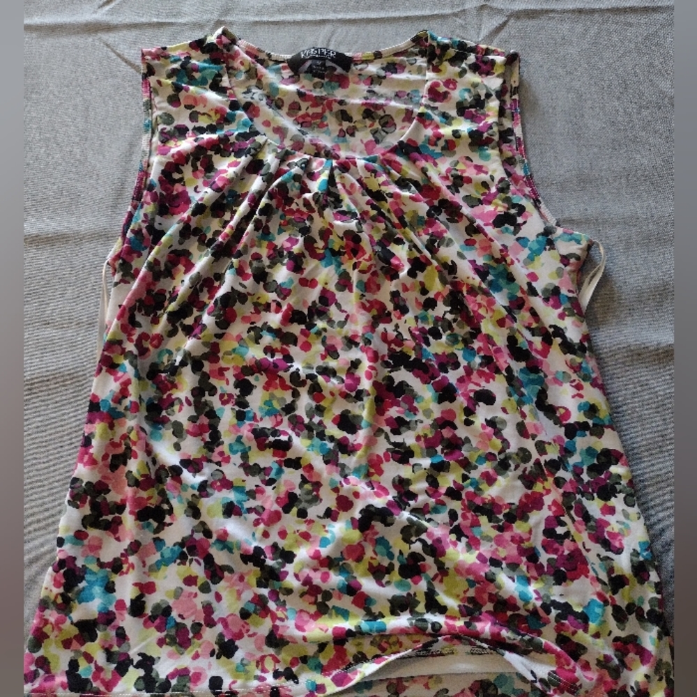 Sleeveless blouse - M
